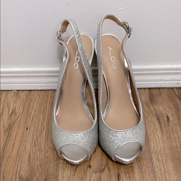 Aldo Silver Peep Toe Slingback Heels - Picture 2 of 5